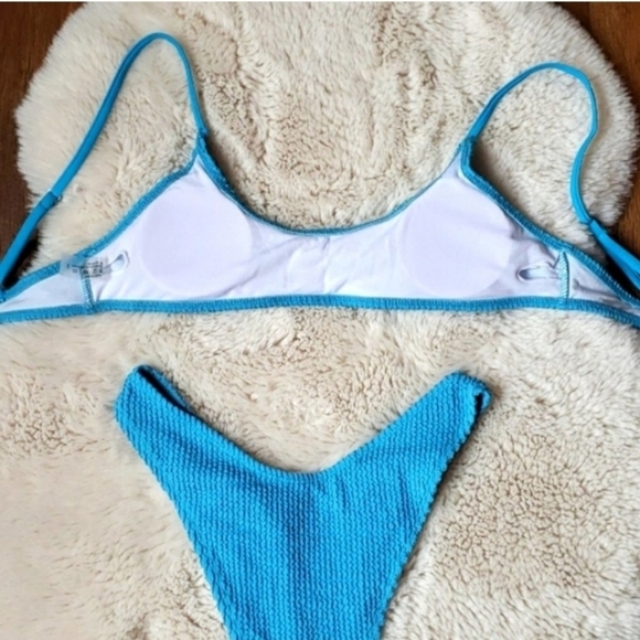 New Scrunchy Scoop Top and Brazilian Bottom Bikini Set Swimsuit Size S - Picture 7 of 7